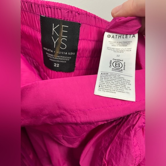Athleta + Alicia Keys Sz 22 High Waisted Pink Utility Cargo Joggers NWOT! - Picture 7 of 11